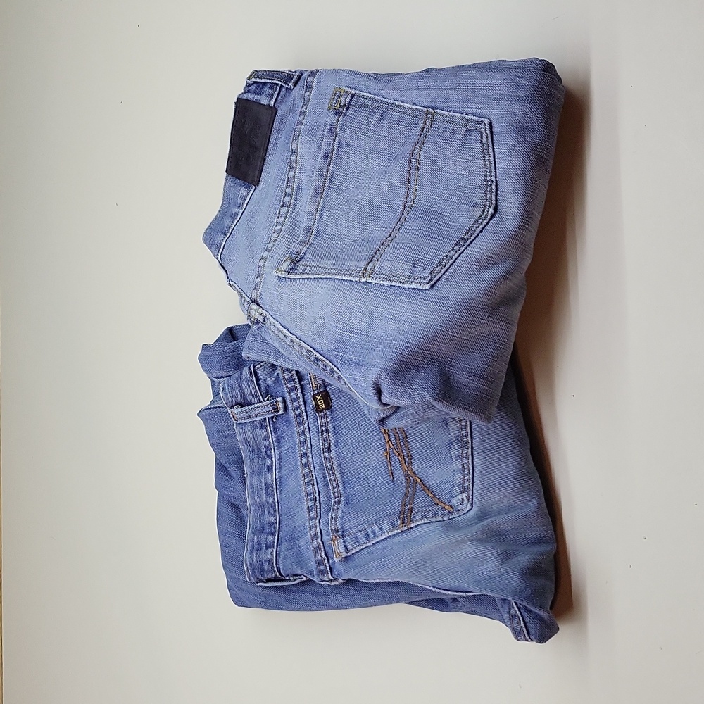 20x and Levi Youth Jeans